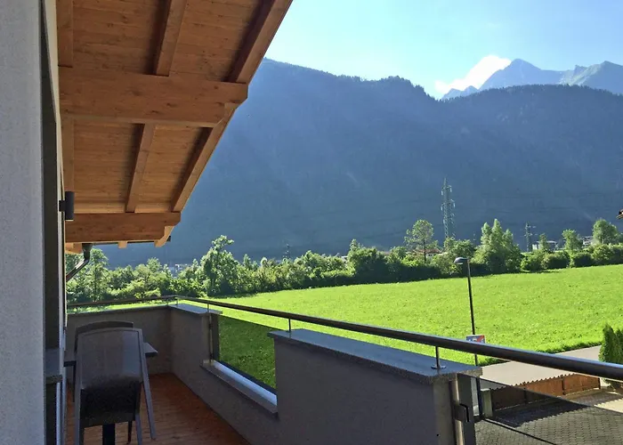 Flat Near Four Lifts In Lejlighed